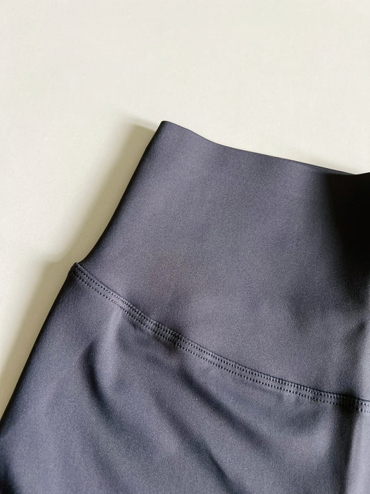 Urban™ High-Rise Short 8"